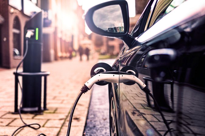 Las ventas de vehículos eléctricos aumentaron casi un 88% en abril